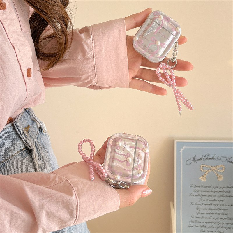 Pretty in Pearls airpods Case